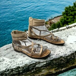Like New Sam Edelman Glenda Gladiator style sandals, Size 7
